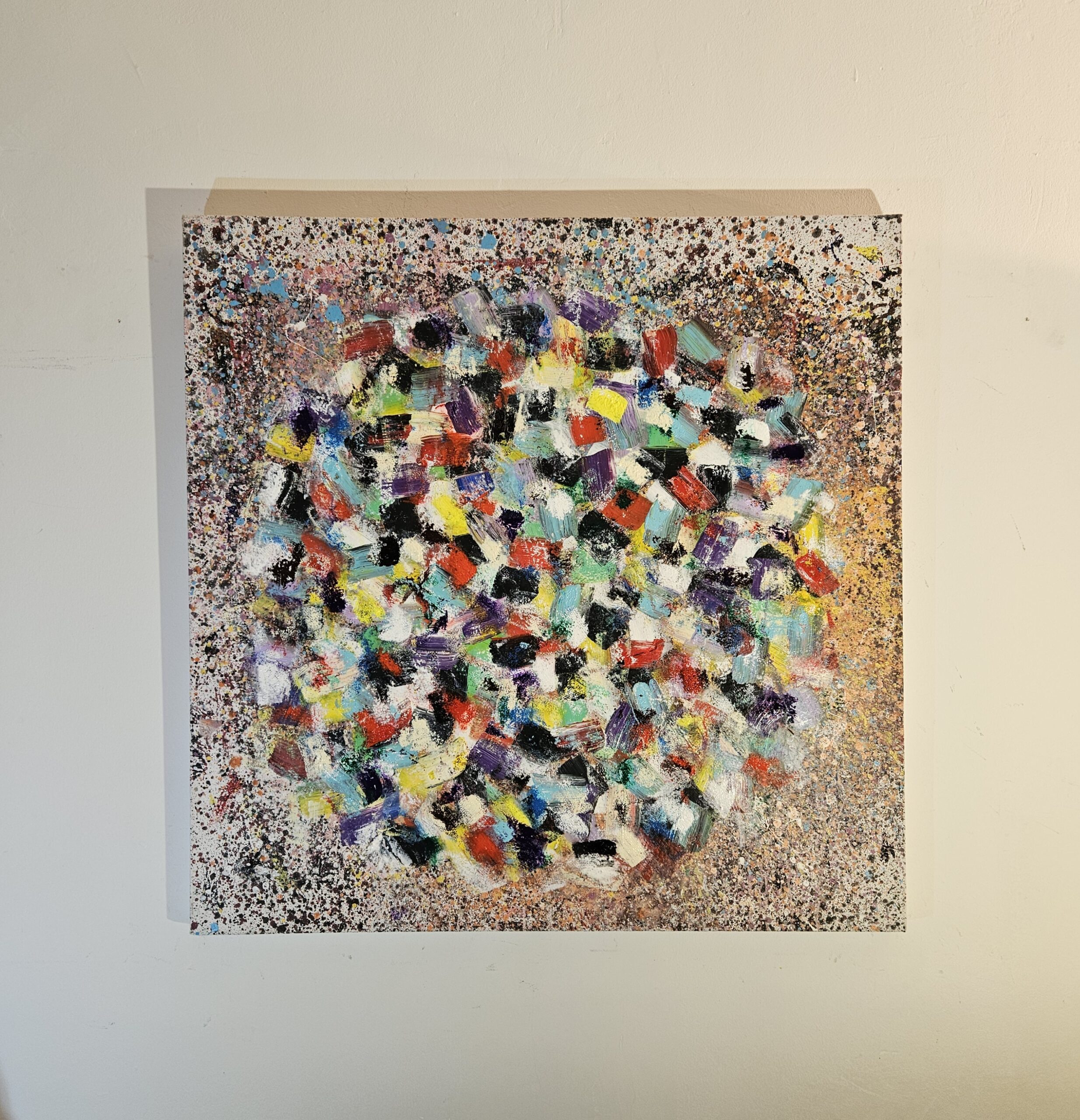 Abstract multicolored Big Bang on ivory background, acrylic on canvas, 100x100 cm (Copie) - Image 2